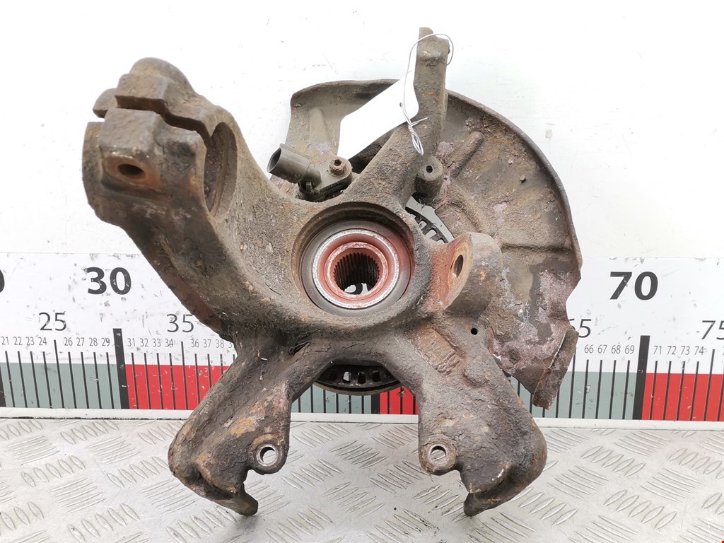 Ступица передняя правая VOLKSWAGEN Golf IV 1997-2003