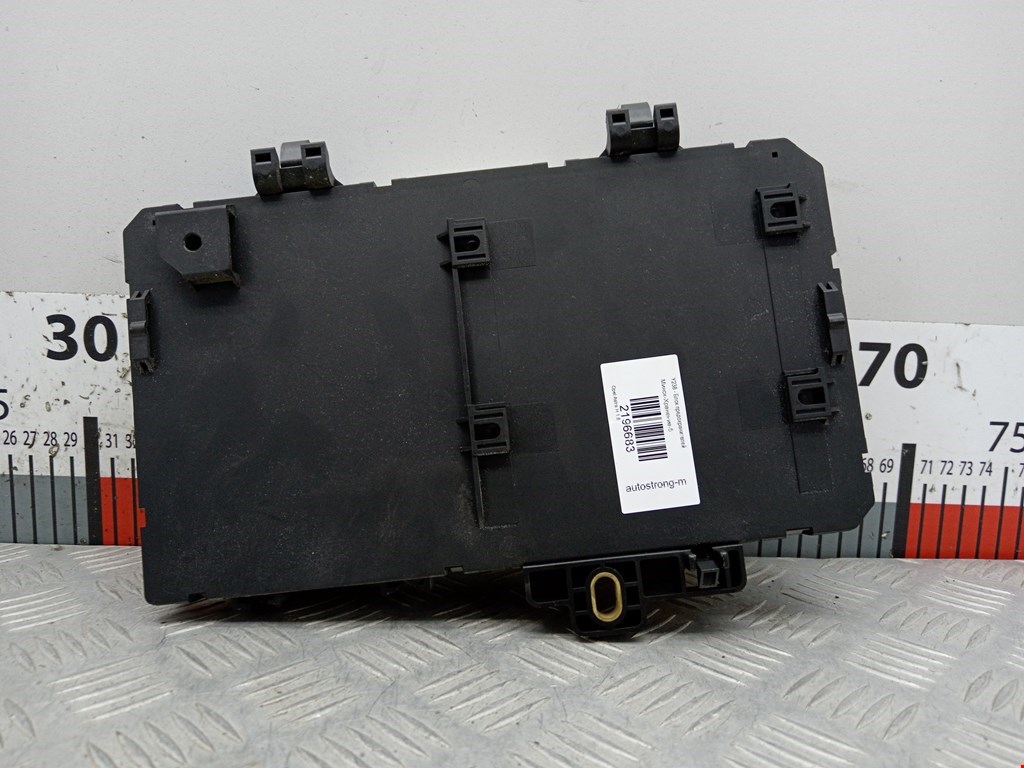 Датчик уровня в бачок омывателя OPEL Astra H/Family 2004-2015