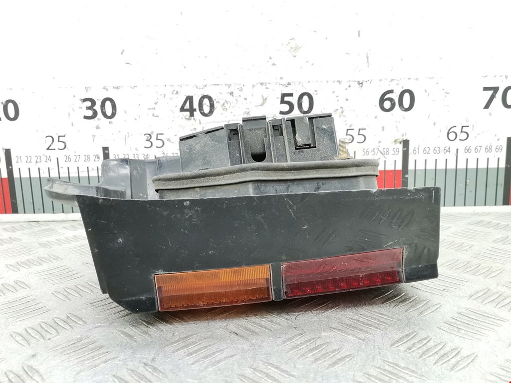 Фонарь задний левый VOLKSWAGEN Passat B3 1988-1993