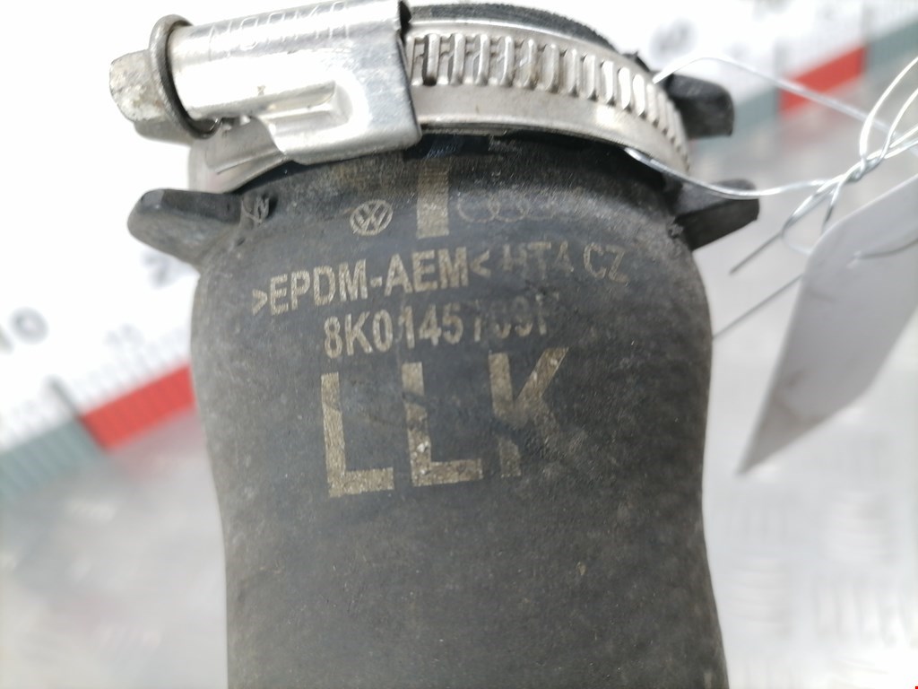 Патрубок интеркулера AUDI A4 B8 2007-2015