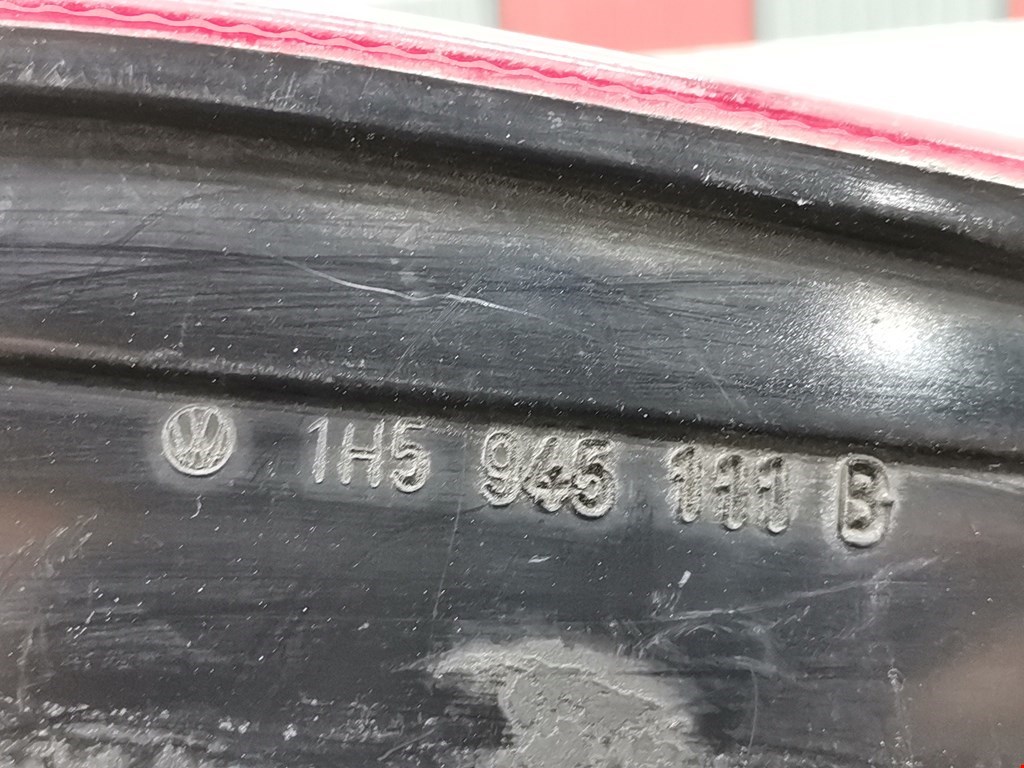 Фонарь задний левый VOLKSWAGEN Vento 1992-1998