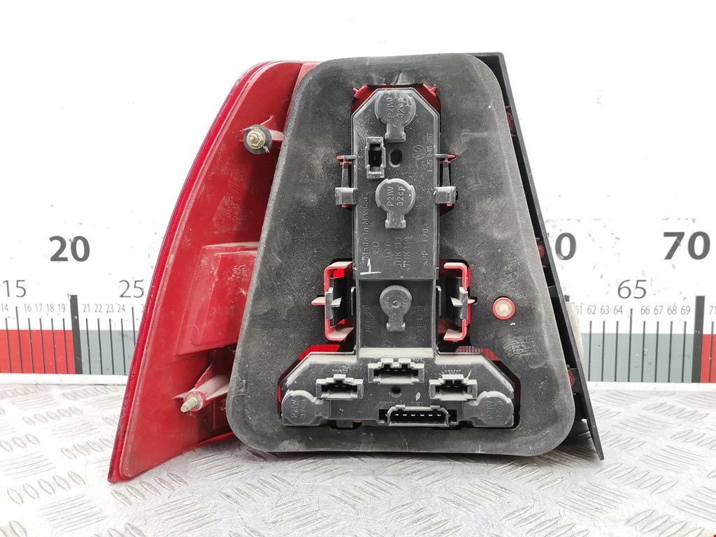 Фонарь задний правый VOLKSWAGEN Passat B5 1997-2005