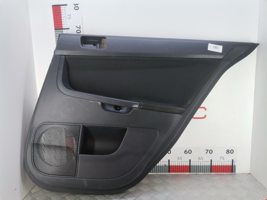 Обшивка двери задняя правая MITSUBISHI Lancer X CX, CY,CZ 2007-2017