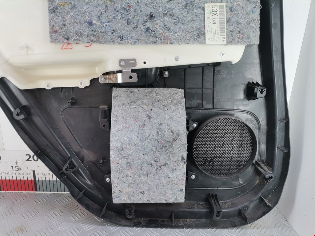 Обшивка двери задняя правая MITSUBISHI Lancer X CX, CY,CZ 2007-2017