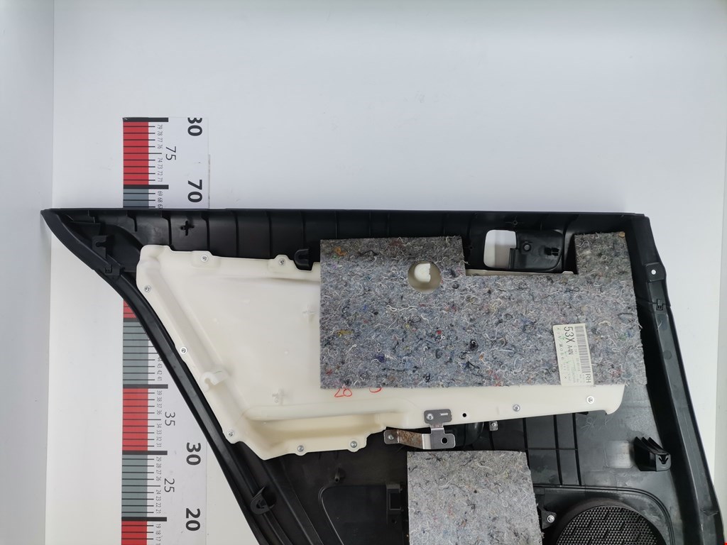 Обшивка двери задняя правая MITSUBISHI Lancer X CX, CY,CZ 2007-2017