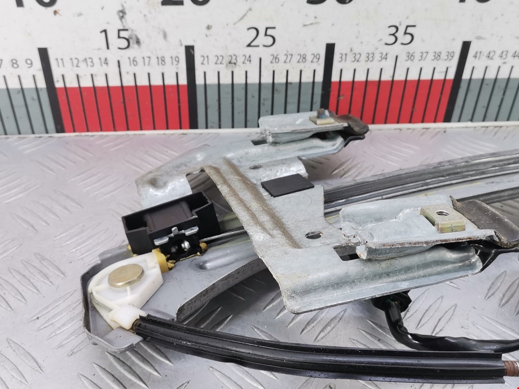 Стеклоподъемник задний правый CHRYSLER PT Cruser 2000-2010