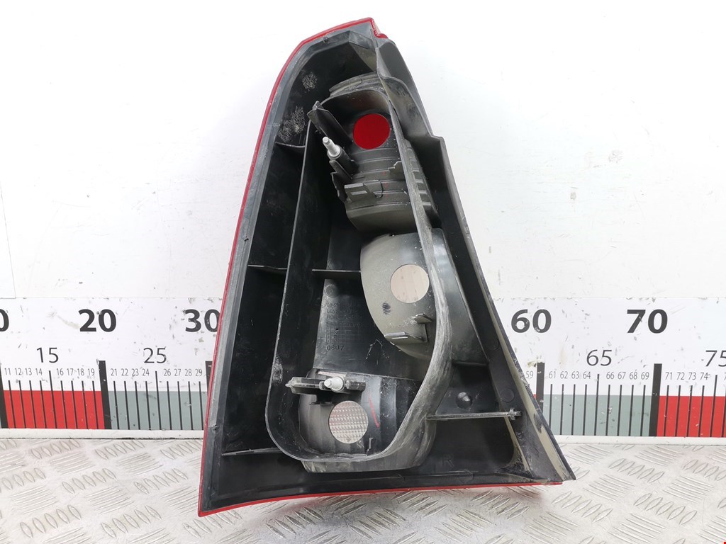 Фонарь задний правый RENAULT Logan 2005-2014