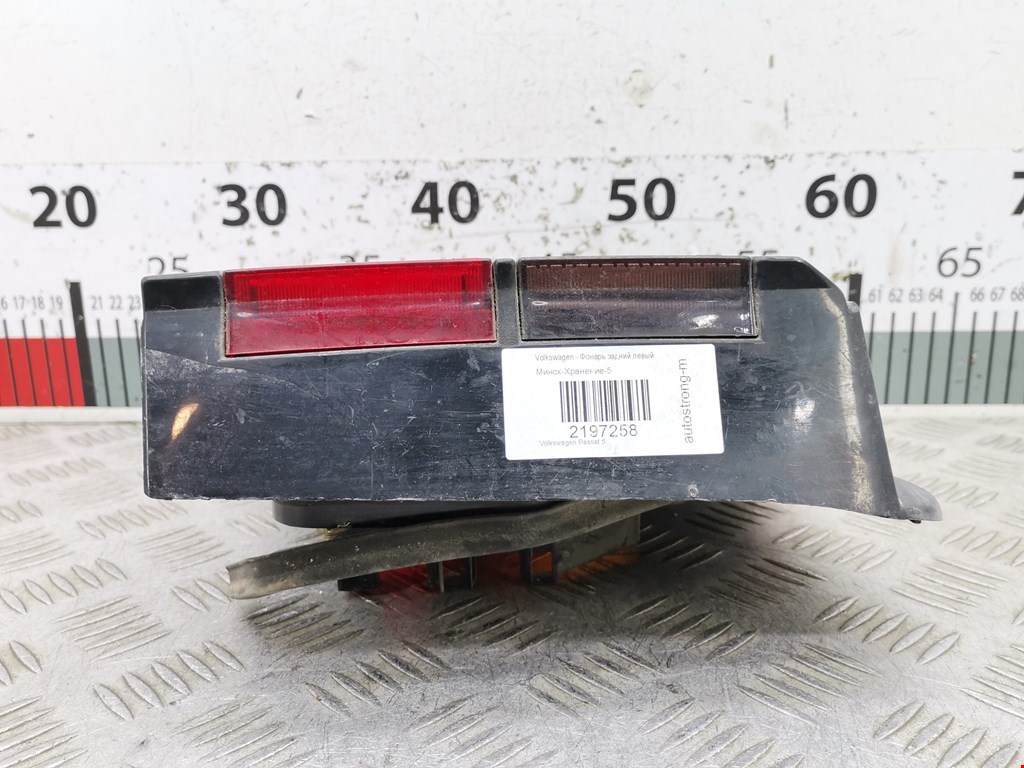 Фонарь задний левый VOLKSWAGEN Passat B3 1988-1993