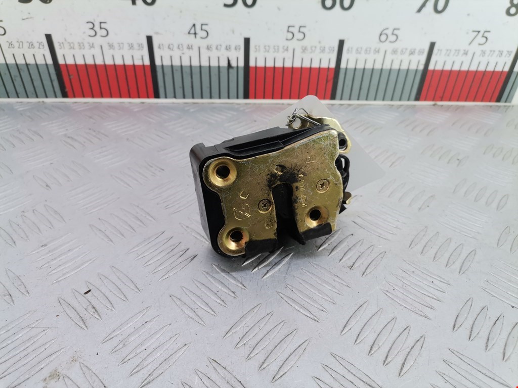 Замок двери задней правой CHRYSLER PT Cruser 2000-2010