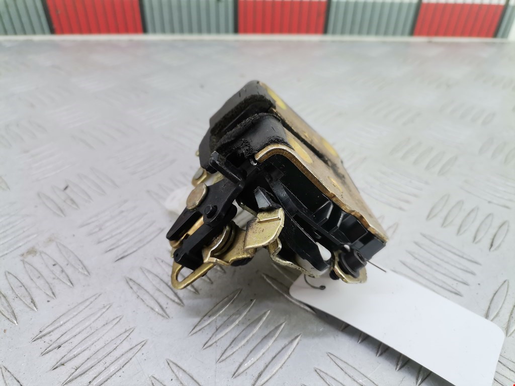 Замок двери задней правой CHRYSLER PT Cruser 2000-2010