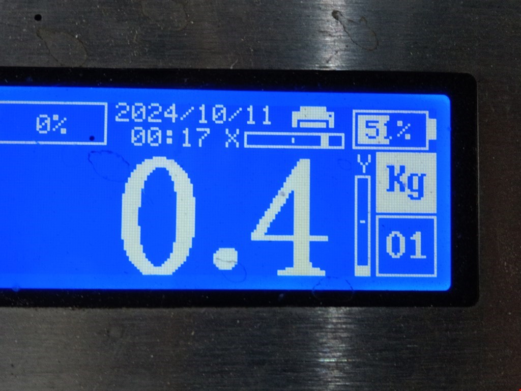 Решетка радиатора VOLKSWAGEN Golf V 2003-2009