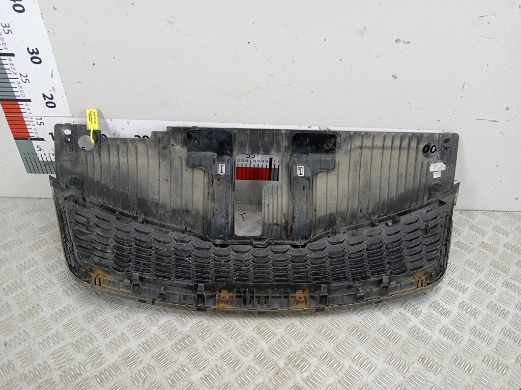 Решетка радиатора KIA Rio III 2011-2017