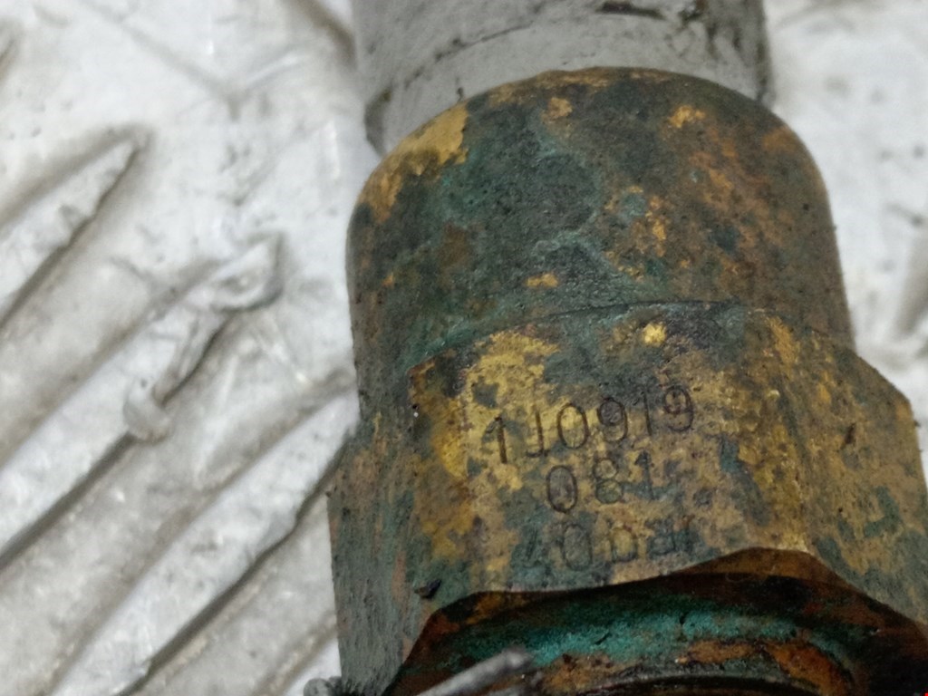 Датчик давления масла VOLKSWAGEN Golf IV 1997-2003