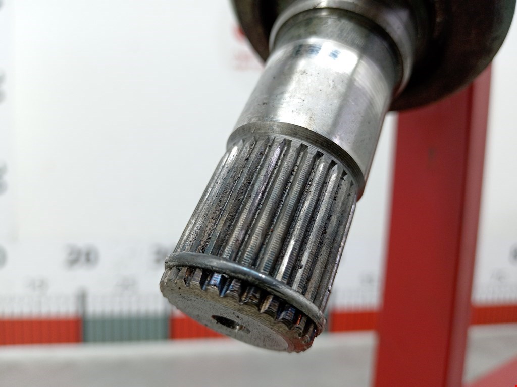 Полуось (привод, приводной вал) передняя левая MAZDA Premacy CP 1999-2004