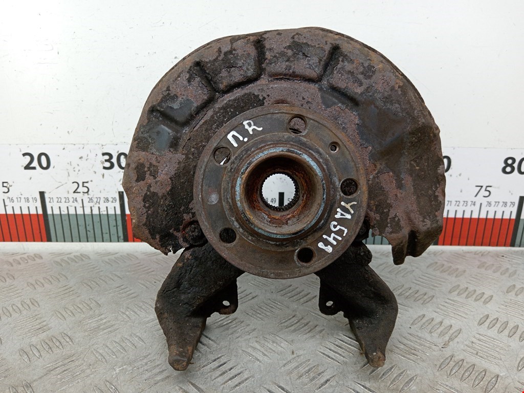 Ступица передняя правая VOLKSWAGEN Polo IV 2001-2009