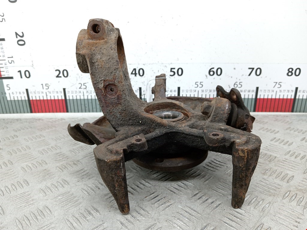 Ступица передняя правая VOLKSWAGEN Polo IV 2001-2009