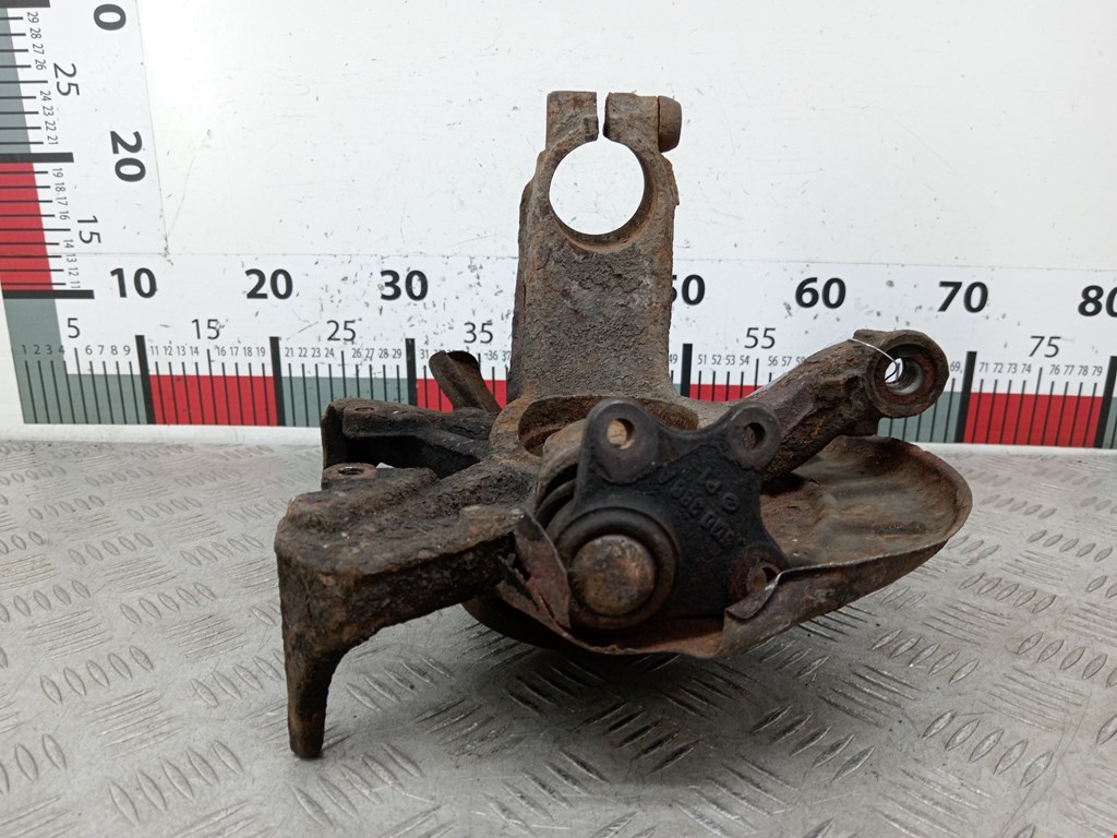 Ступица передняя правая VOLKSWAGEN Polo IV 2001-2009