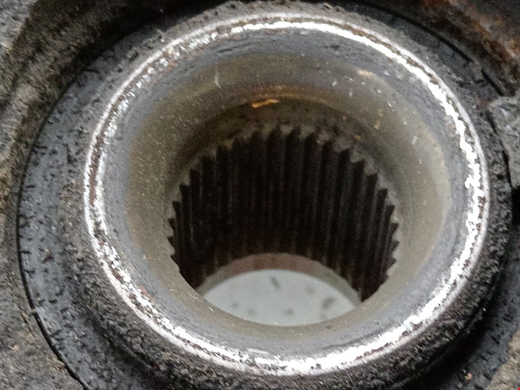 Ступица передняя левая VOLKSWAGEN Polo IV 2001-2009