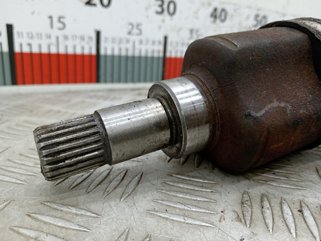 Полуось (привод, приводной вал) передняя левая PEUGEOT 207 2006-2015