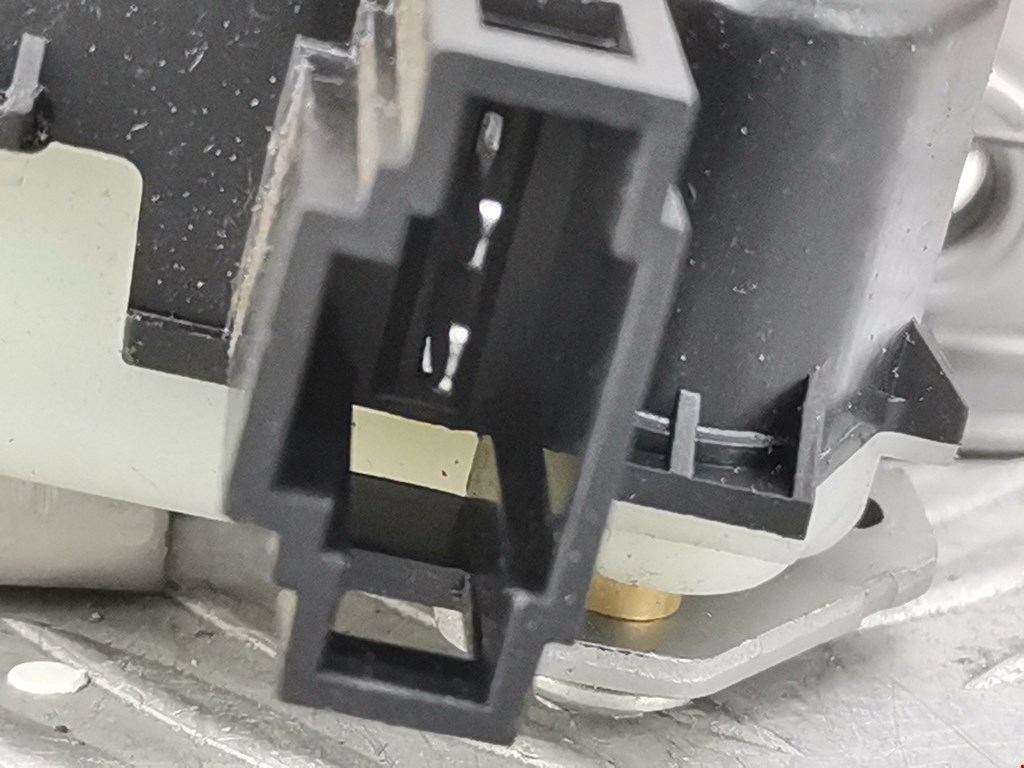 Активатор замка багажника LAND ROVER Range Rover 2002-2012