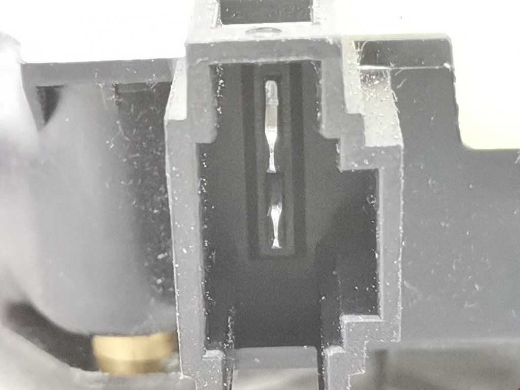 Активатор замка багажника LAND ROVER Range Rover 2002-2012