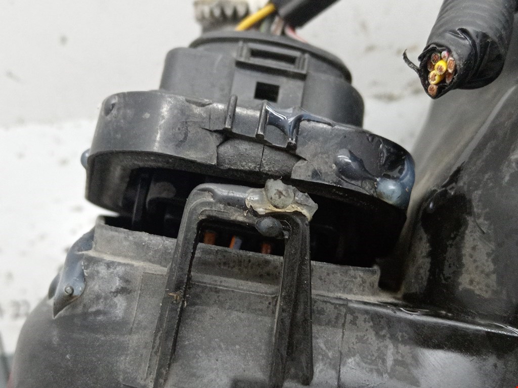 Фара правая VOLKSWAGEN Golf IV 1997-2003