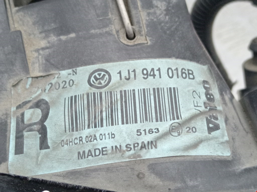 Фара правая VOLKSWAGEN Golf IV 1997-2003