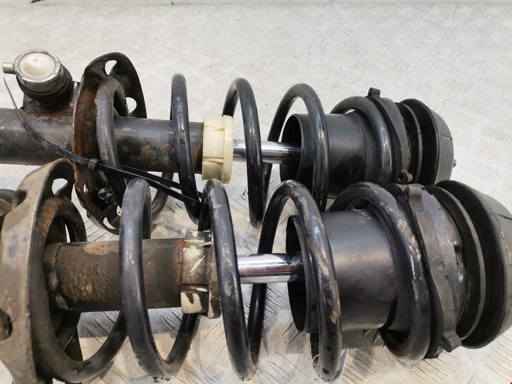 Амортизатор передний правый OPEL Tigra B 2004-2009