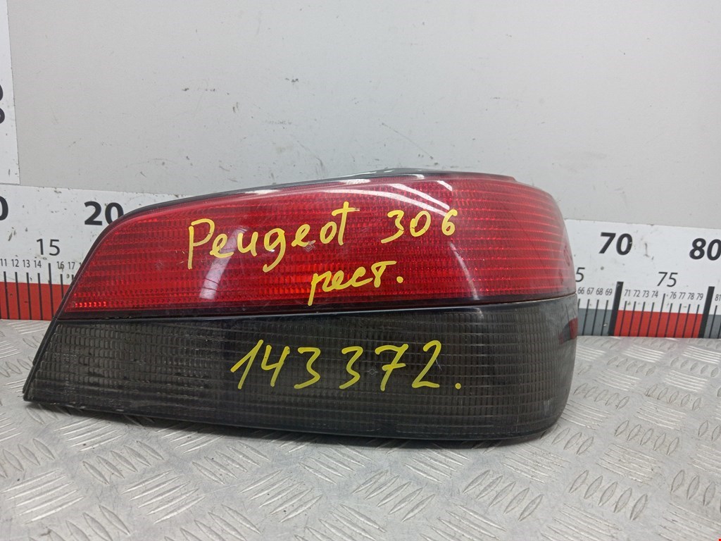 Фонарь задний правый PEUGEOT 306 1993-2002