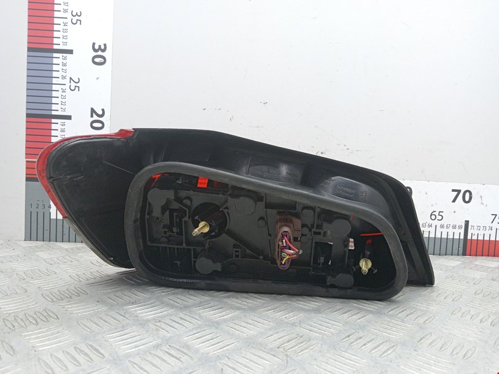 Фонарь задний правый PEUGEOT 306 1993-2002