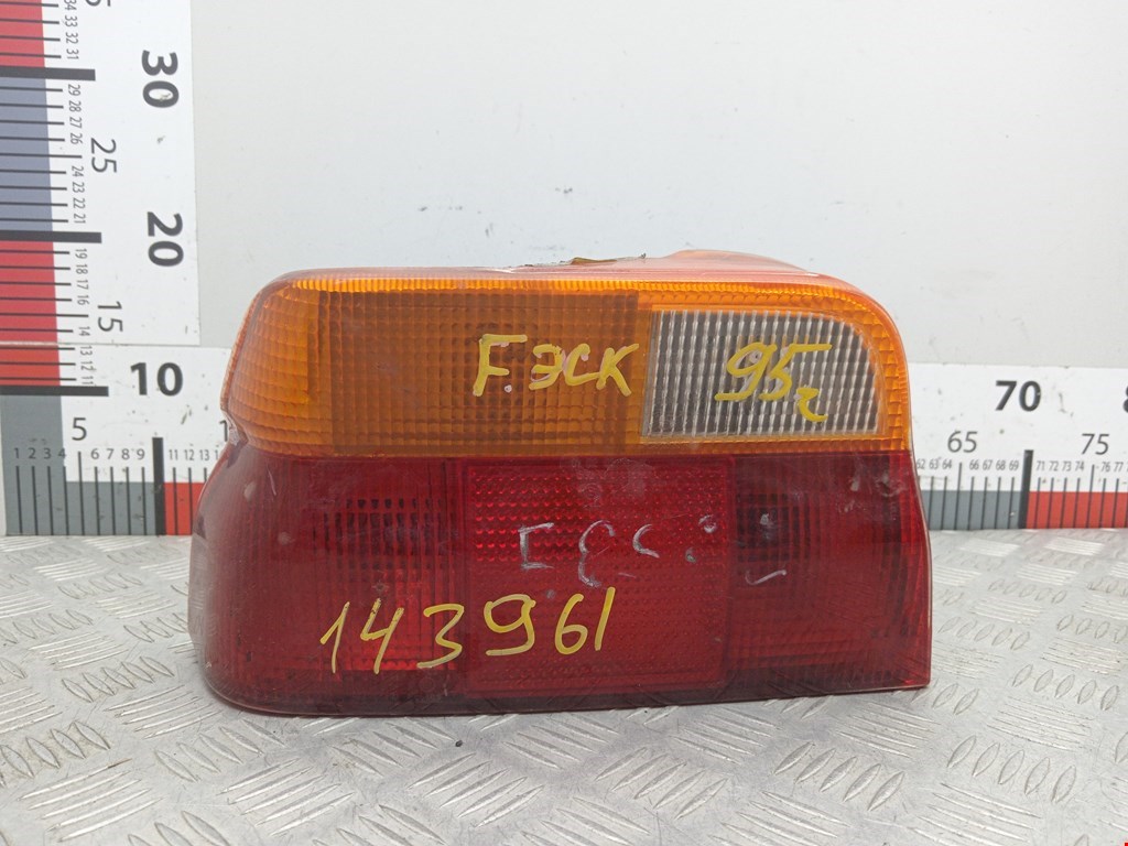 Фонарь задний левый FORD Escort 1990-1995
