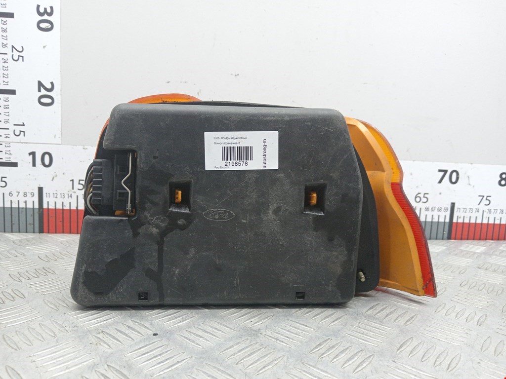 Фонарь задний левый FORD Escort 1990-1995