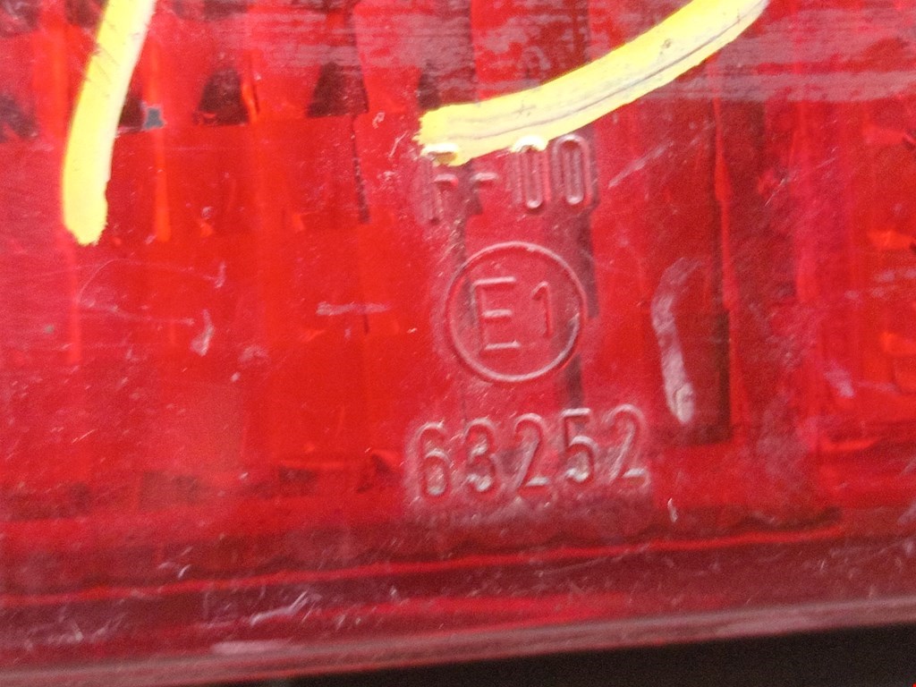 Фонарь задний левый FORD Escort 1990-1995