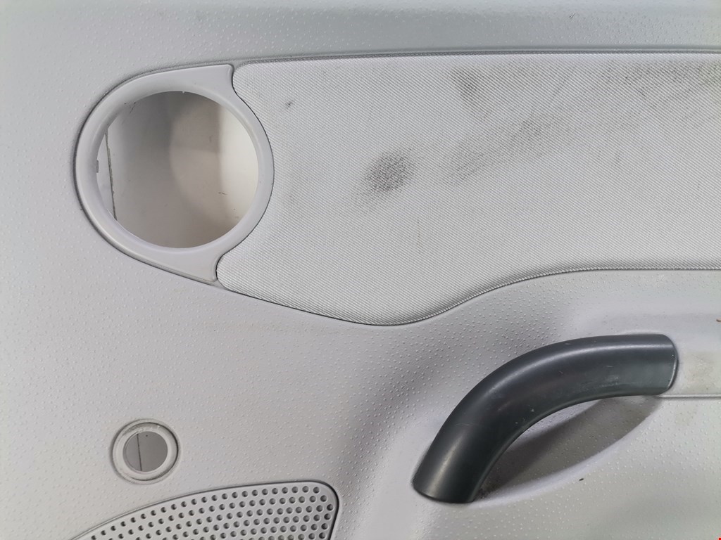 Обшивка двери задняя правая CITROEN C3 2002-2009