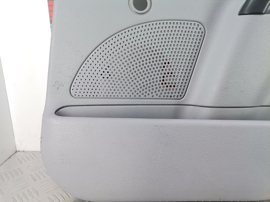 Обшивка двери задняя правая CITROEN C3 2002-2009