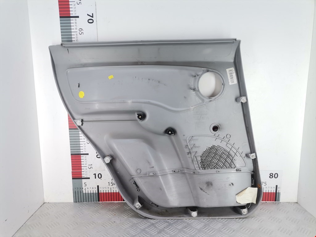 Обшивка двери задняя правая CITROEN C3 2002-2009