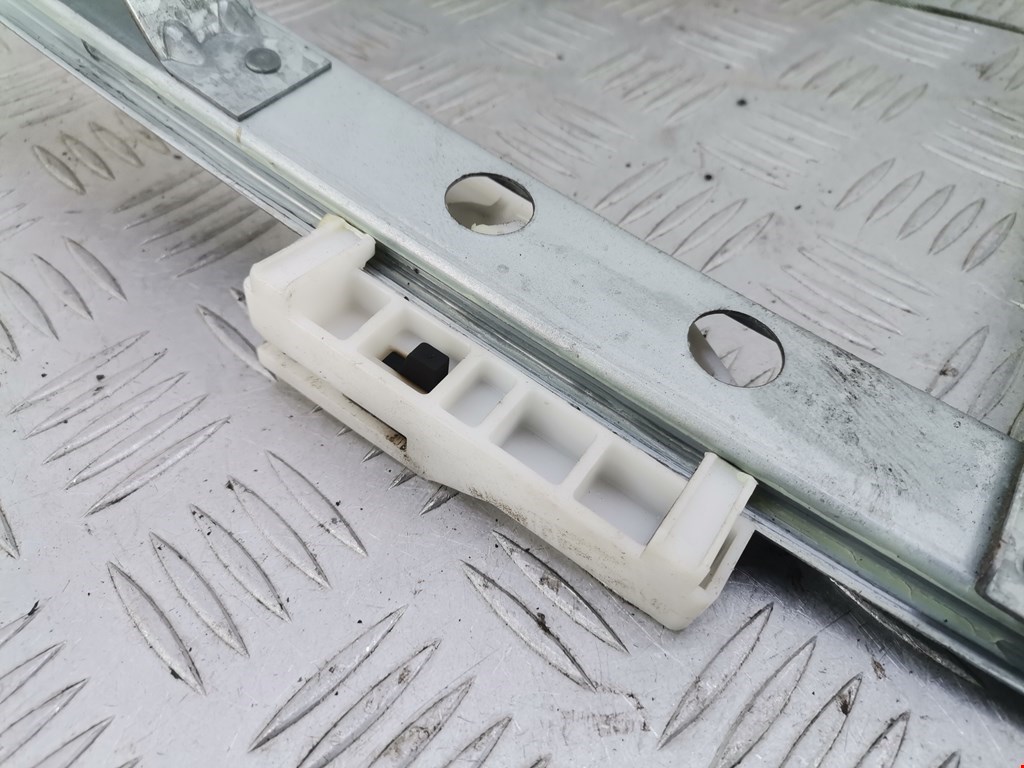 Стеклоподъемник задний левый CITROEN C3 2002-2009