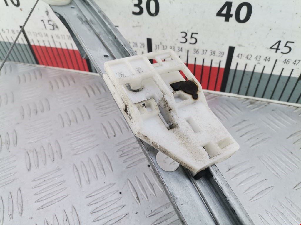 Стеклоподъемник задний левый CITROEN C3 2002-2009