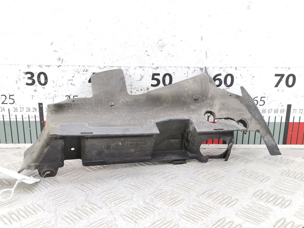 Воздухозаборник (наружный) AUDI A4 B5 1995-2001