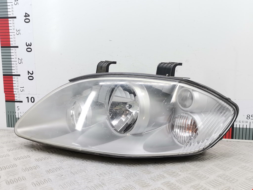 Фара левая SSANG YONG Rodius 2004-2013