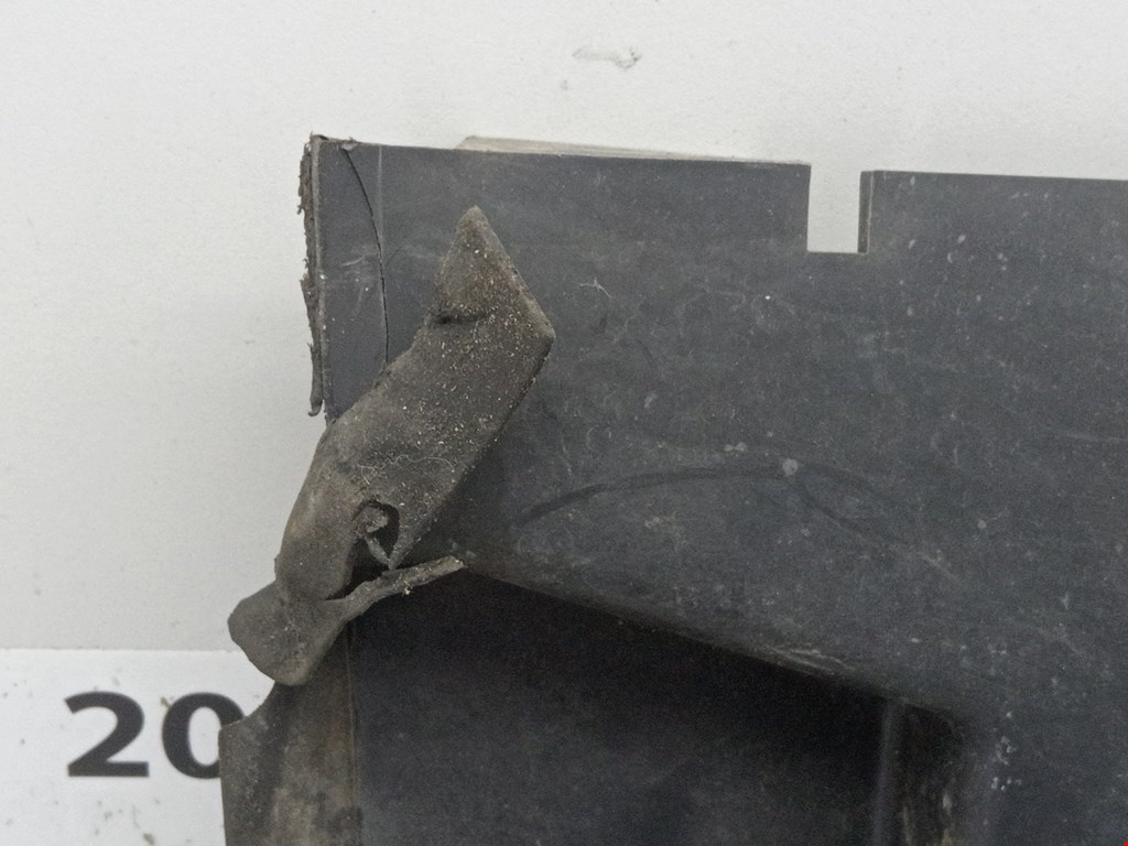 Диффузор (кожух) вентилятора CITROEN C4 Picasso 2006-2013