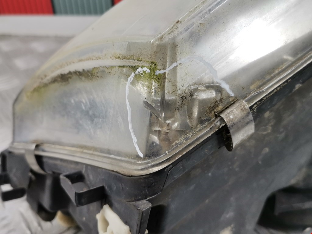 Фара правая VOLKSWAGEN Passat B5 1997-2005