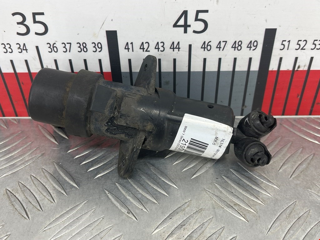 Форсунка омывателя фары BMW 7-Series (E65/E66) (2001-2008)