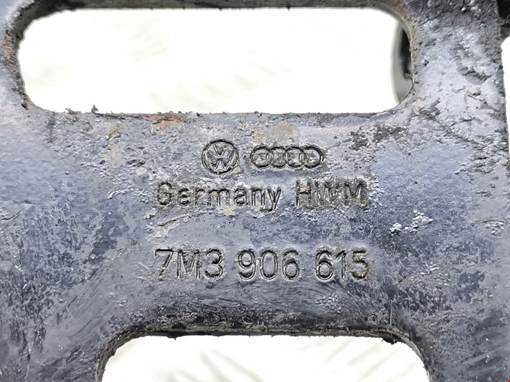 Кронштейн генератора SEAT Alhambra 1996-2010