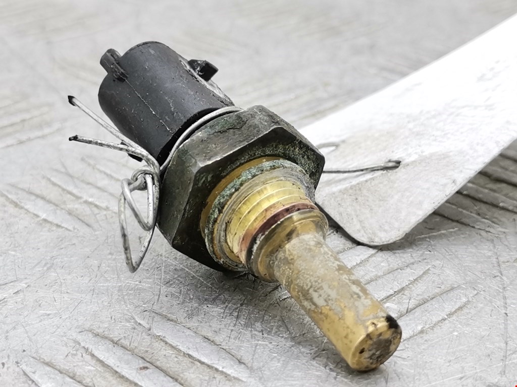 Датчик температуры охлаждающей жидкости Opel Astra H (2004-2014)