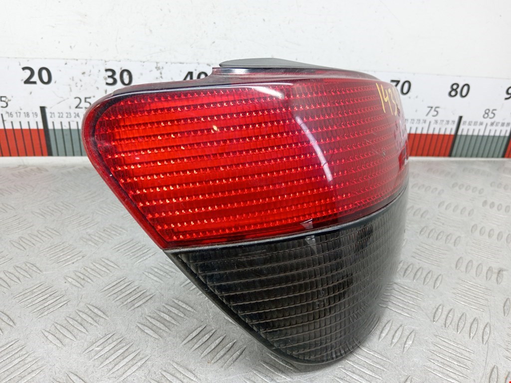 Фонарь задний левый PEUGEOT 306 1993-2002