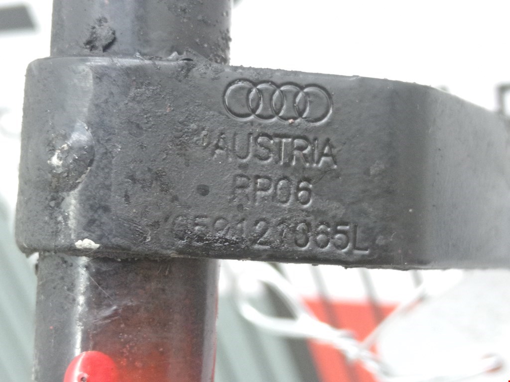 Патрубок AUDI A6 C5 1997-2004