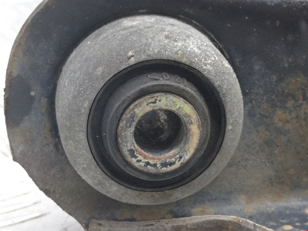 Рычаг передний левый RENAULT Megane I 1996-2002