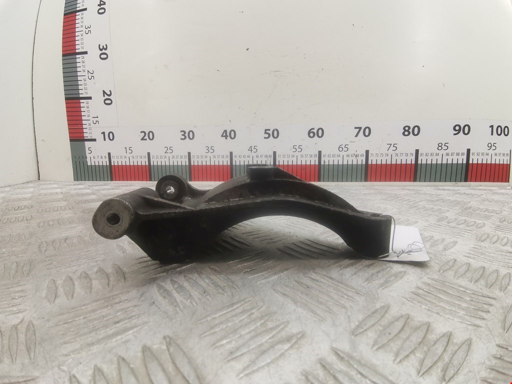 Кронштейн кондиционера AUDI A6 C5 1997-2004