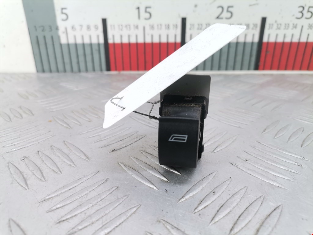 Кнопка стеклоподъемника AUDI A6 C5 1997-2004